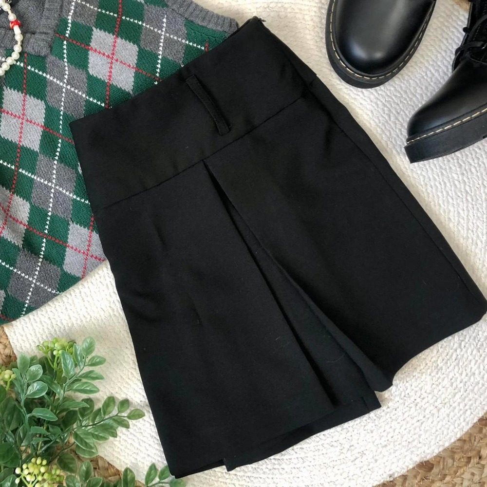 Y2K Black Mini Skirt